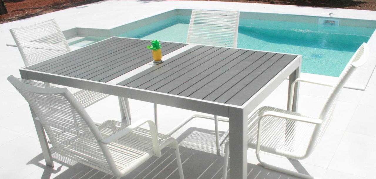 Splash Suites With Private Pools 尼基亚娜 外观 照片