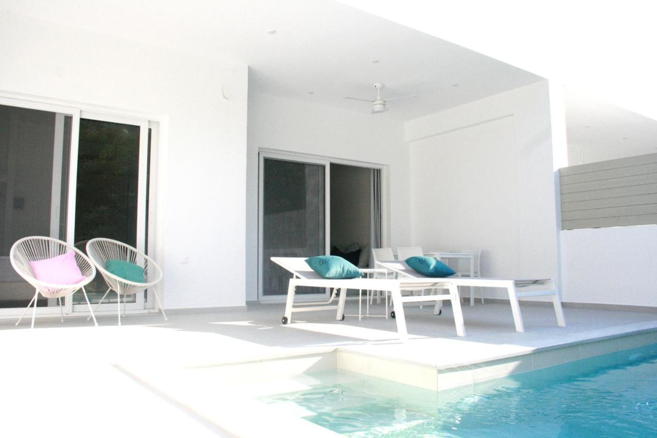 Splash Suites With Private Pools 尼基亚娜 外观 照片