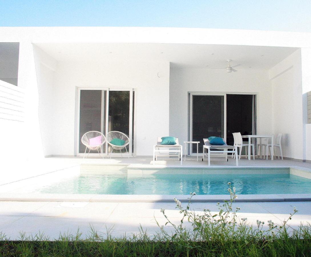 Splash Suites With Private Pools 尼基亚娜 外观 照片